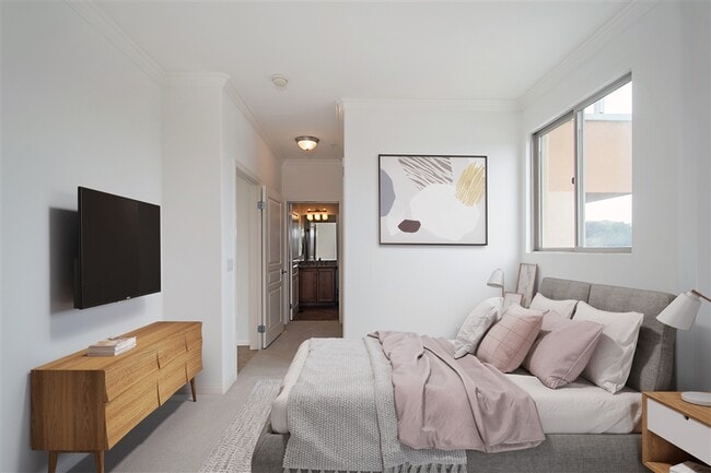 Building Photo - 3857 Pell Pl