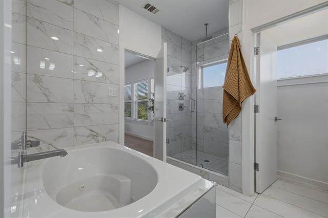 Building Photo - 5734 Oram St