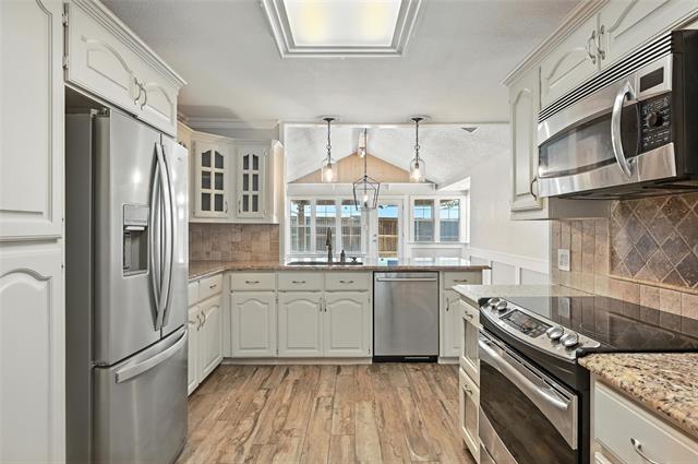Building Photo - 2857 Hurstview Dr