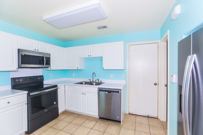 Building Photo - 91-1031 Kaimalie St. #4C3 - TJackson | 91-...