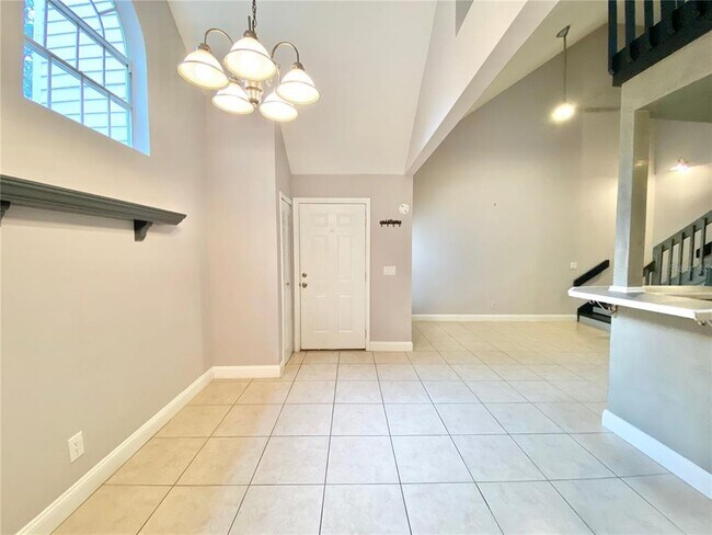 Building Photo - 610 Colorado Pl