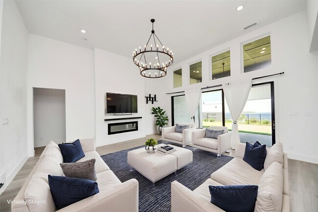 Building Photo - 10235 Forest Lake Dr