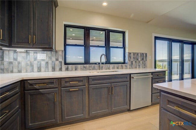 Building Photo - 2934 Colleen Dr