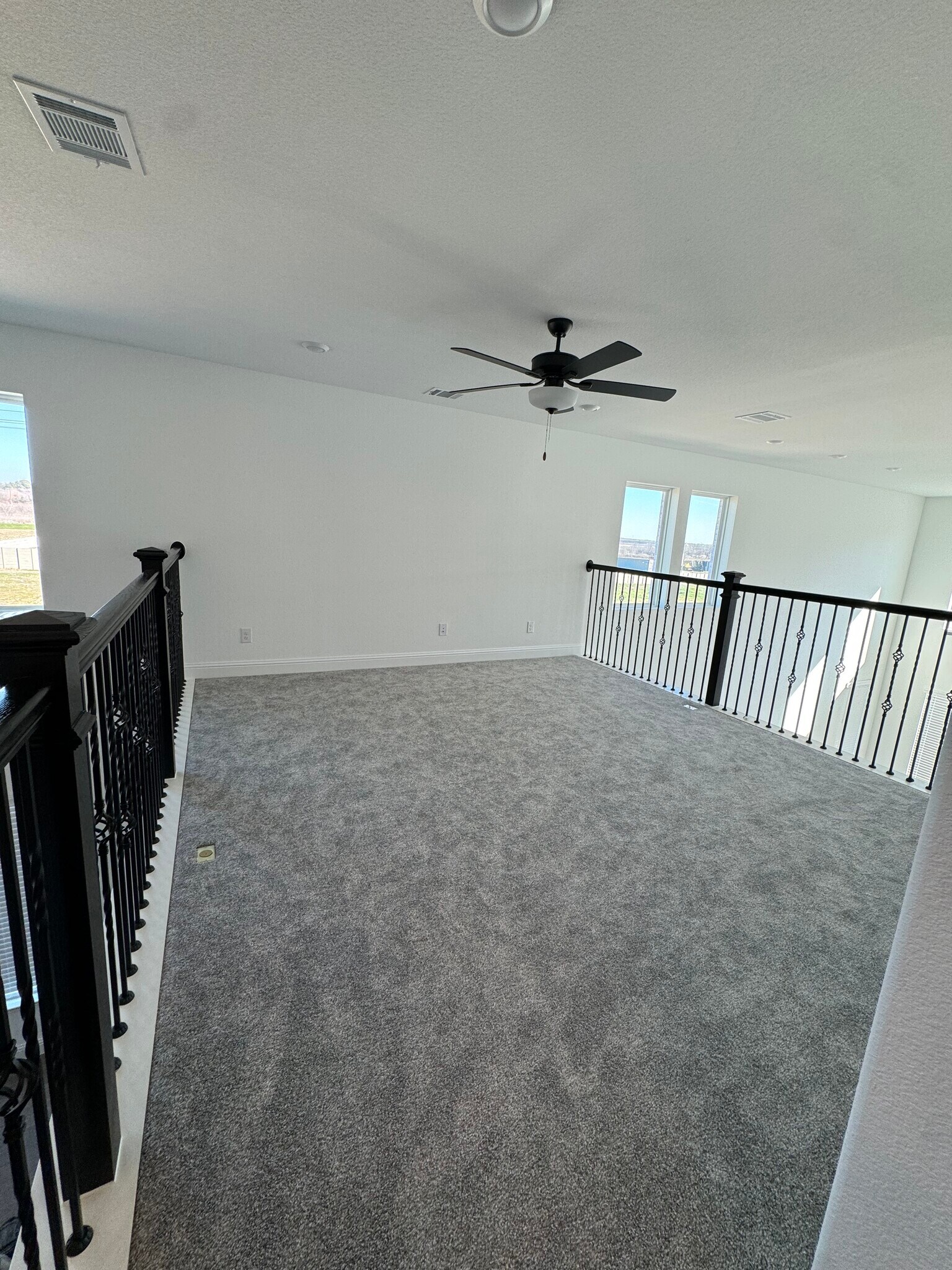 Building Photo - 701 Harmony Trl