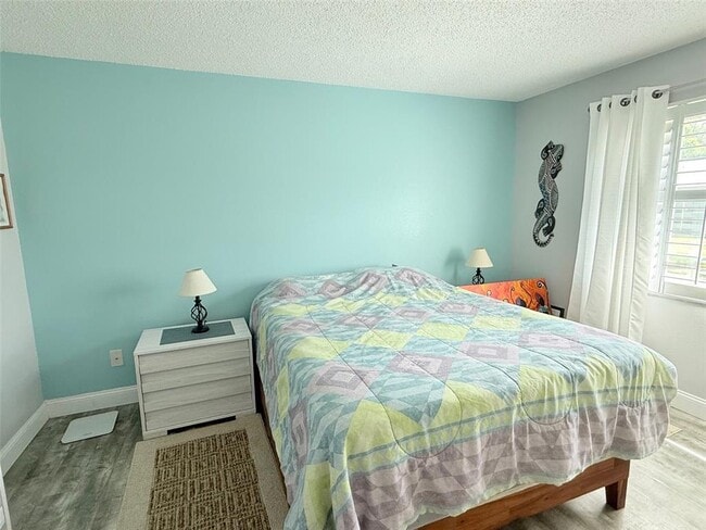 Building Photo - 3357 38th St S