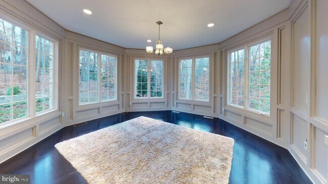 Building Photo - 9629 Eagle Ridge Dr