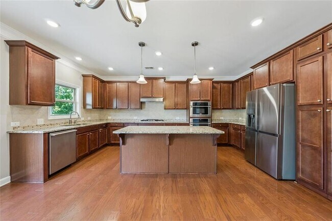 Building Photo - 226 Haney Rd