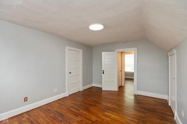Building Photo - 1661 S Talbott St