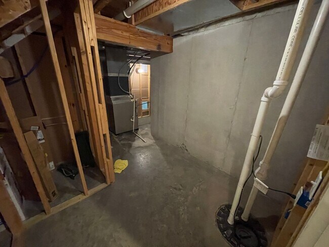 Building Photo - 10704 Copper Ridge Dr