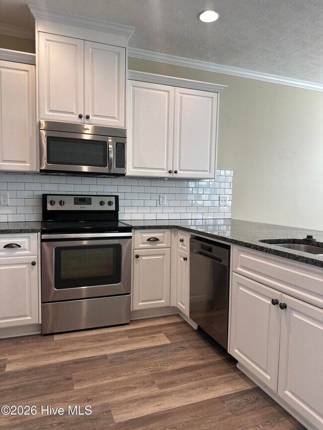 Building Photo - 484 Brantley Cove Cir