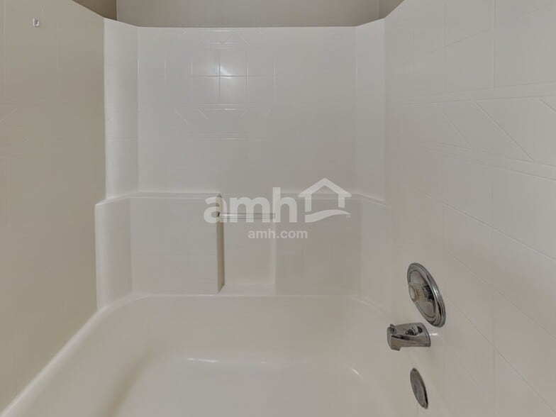 Building Photo - 410 W Mule Ct