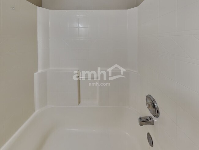 Building Photo - 410 W Mule Ct