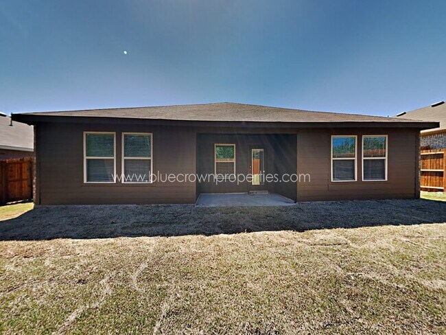 Building Photo - 3401 Sweetwater Way