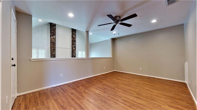 Building Photo - 727 Bunker Hill Rd