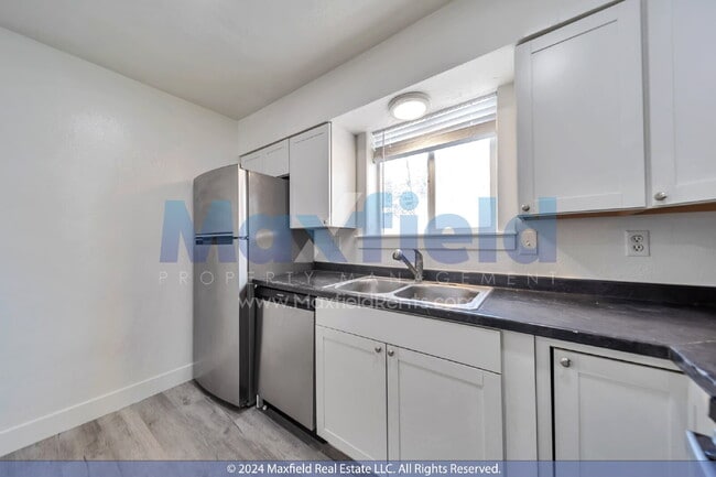Building Photo - North Salt Lake 2 BD 1 BA - $500.00 Security Deposit OAC -Brookside Lofts Unit 18