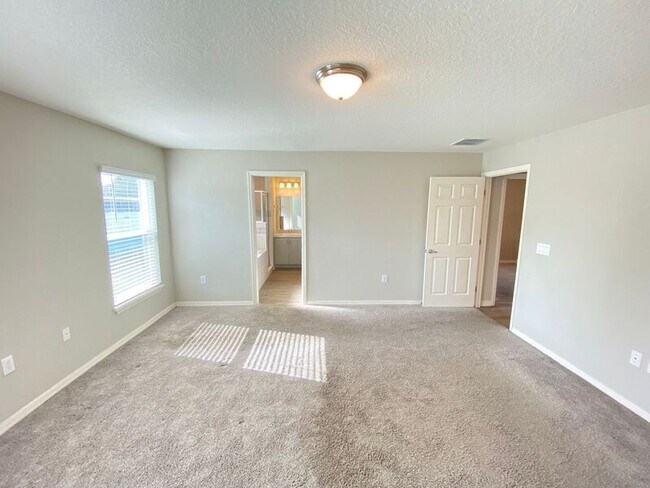 Building Photo - 188 Foxtail Loop