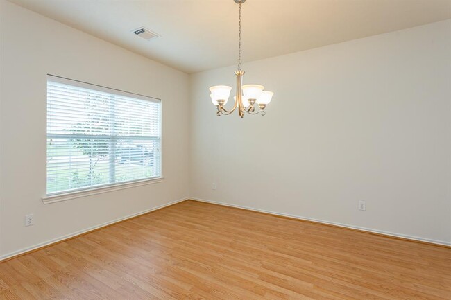 Building Photo - 138 E Spindle Tree Cir