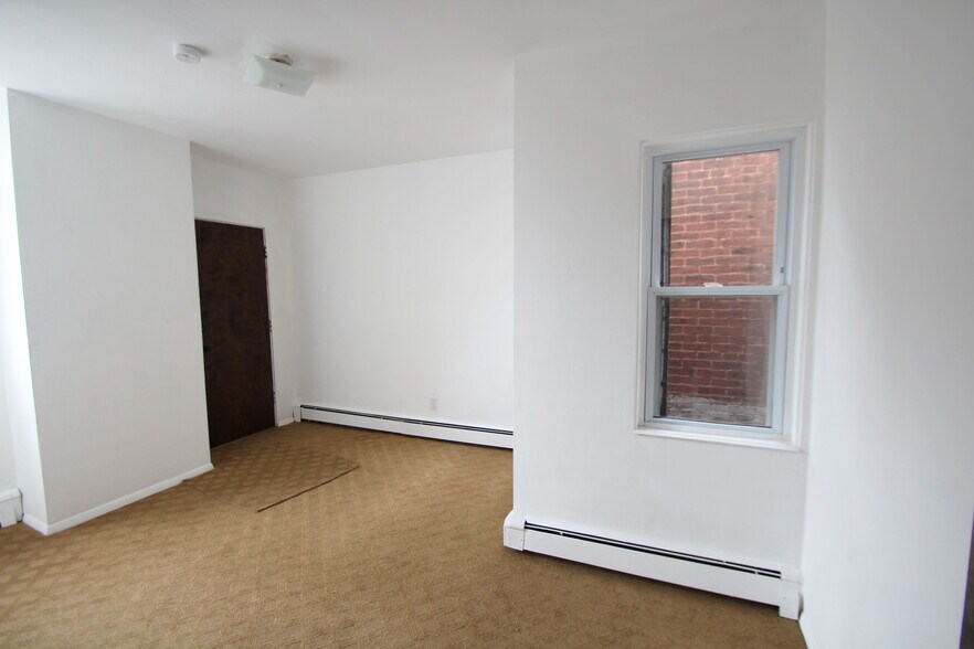 Building Photo - 321 S Trenton Ave