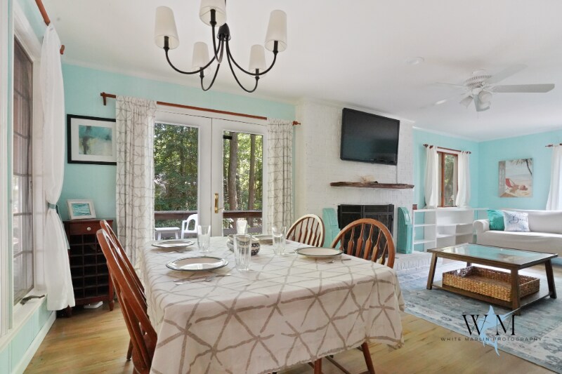 Building Photo - 80 Cresthaven Dr