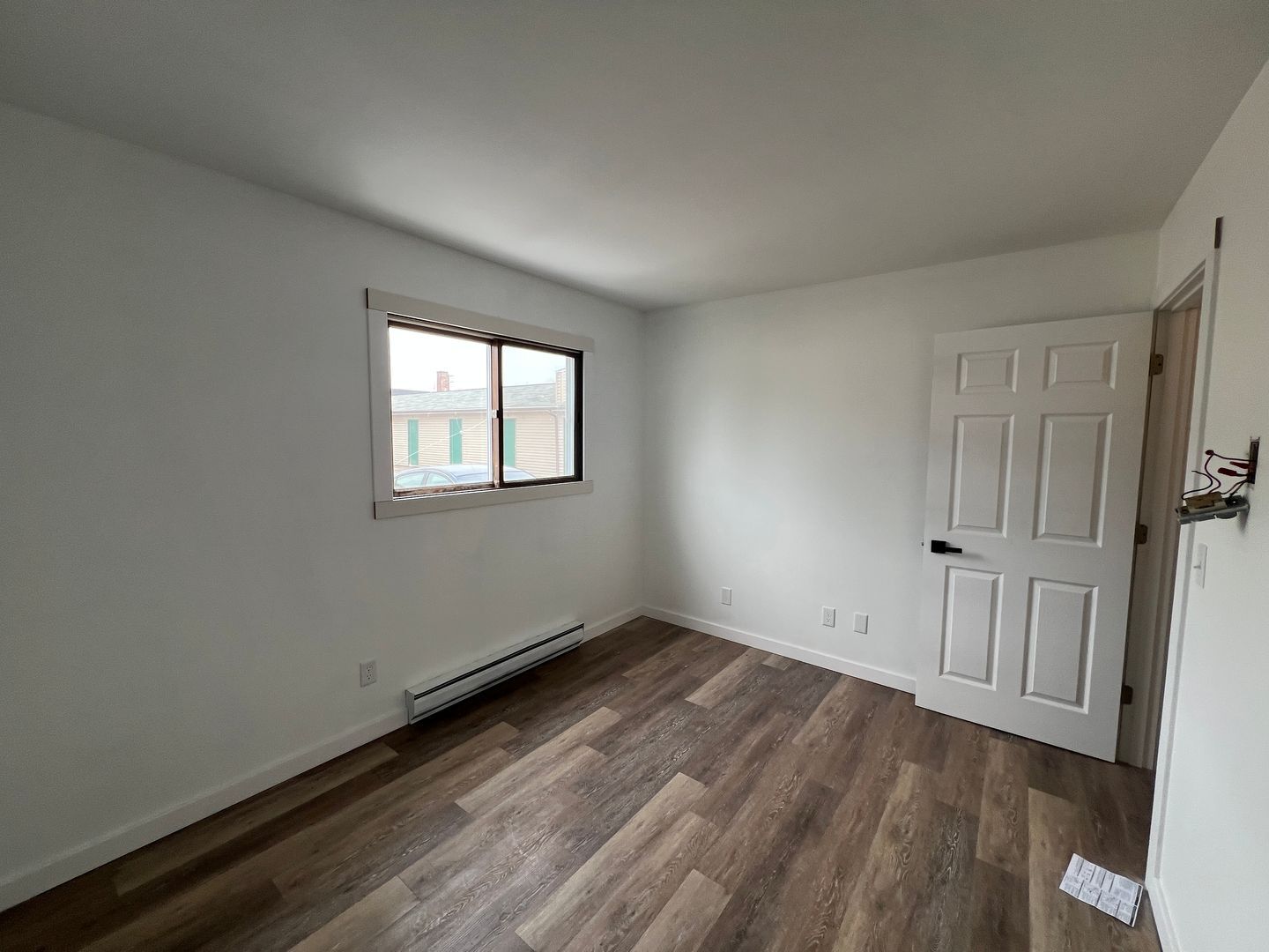 Building Photo - 915 Genrich St