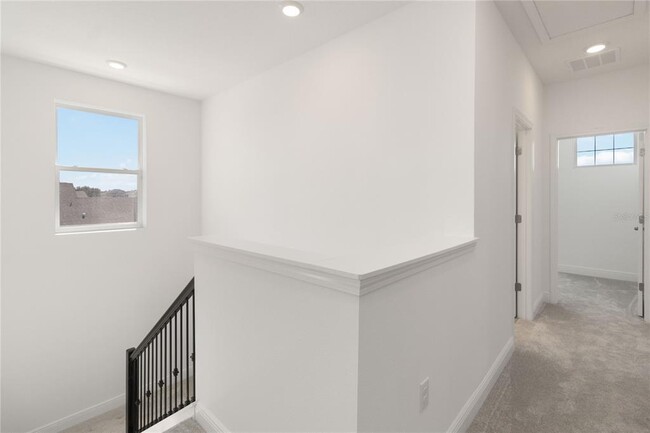 Building Photo - 14797 Milfoil Ave