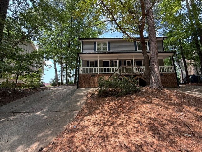 Building Photo - **OFFERING WAIVED APPLICATION FEES & $100 ...