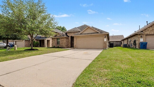 Building Photo - 21622 Messara Ct