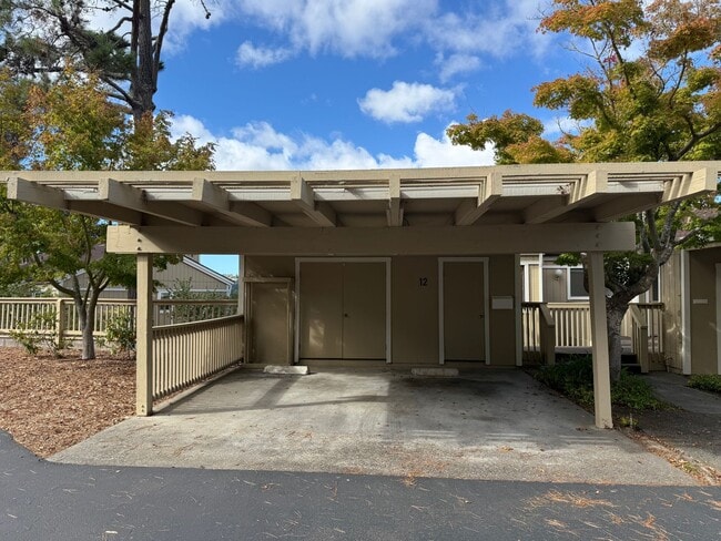 Building Photo - RENTED - LARGE THREE BEDROOM UPDATED TWO-S...