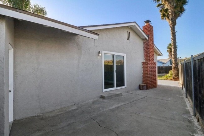 Building Photo - 4BD/2BA Recently Renovated Home in Escondido