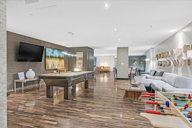 Building Photo - Designer Furnished Beauty at One Las Vegas!