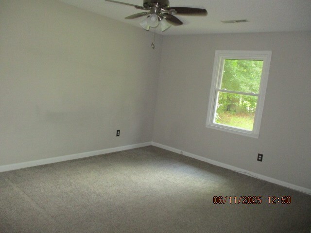 Building Photo - 2213 Rolling Hill Ln
