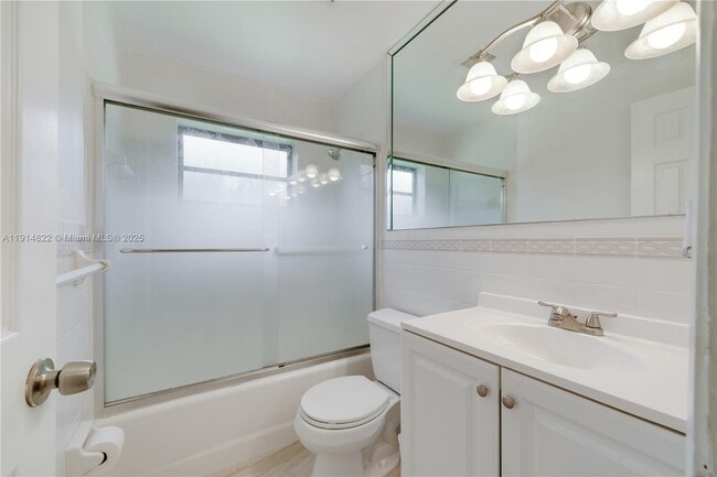 Building Photo - 10621 SW 111th St