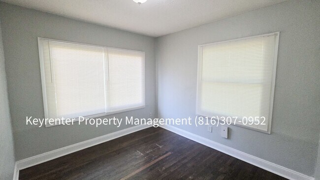 Building Photo - 3 Bed, 1 Bath Home Ready For Move-In!