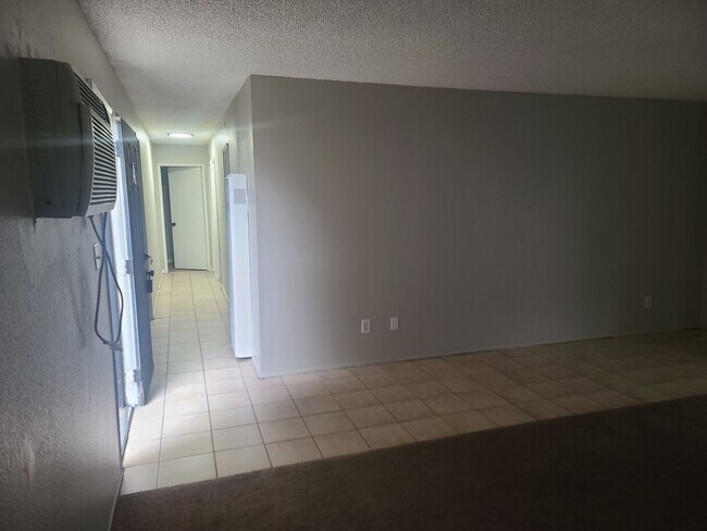 Building Photo - 1079 Patterson Ave