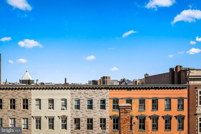 Building Photo - 18 E Madison St