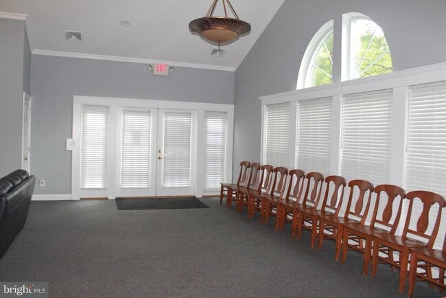 Building Photo - 5091 Beech Ct