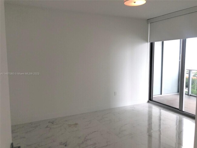 Building Photo - 488 NE 18th St