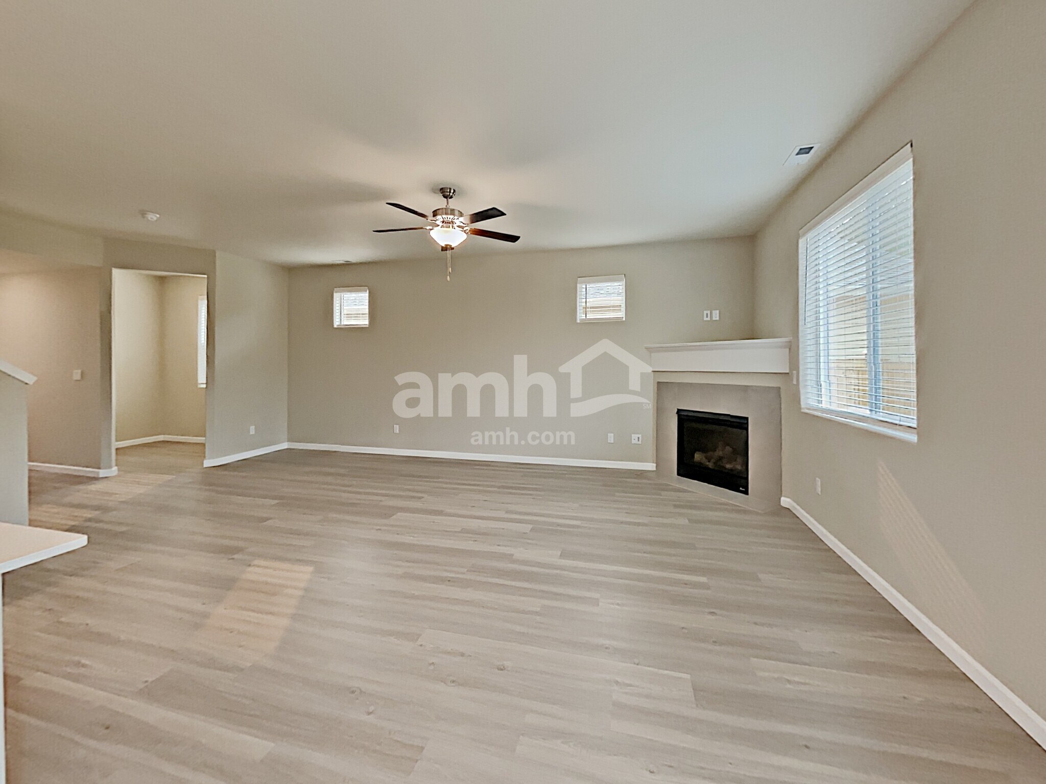 Building Photo - 5748 86th Dr NE