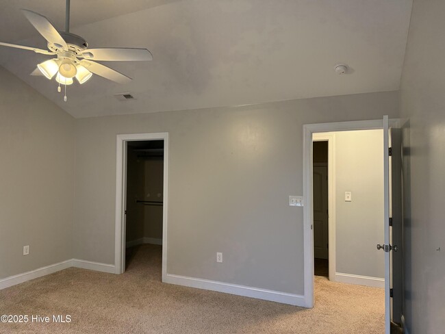Building Photo - 204 Armistead Way