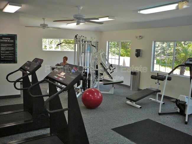 Building Photo - 7223 Camino Degrazia