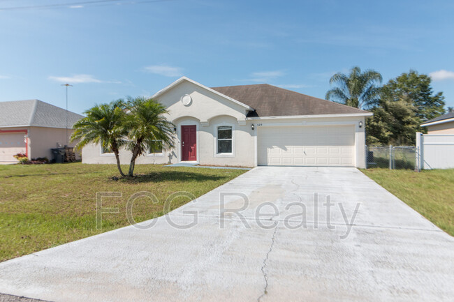 Primary Photo - 529 Peace Dr