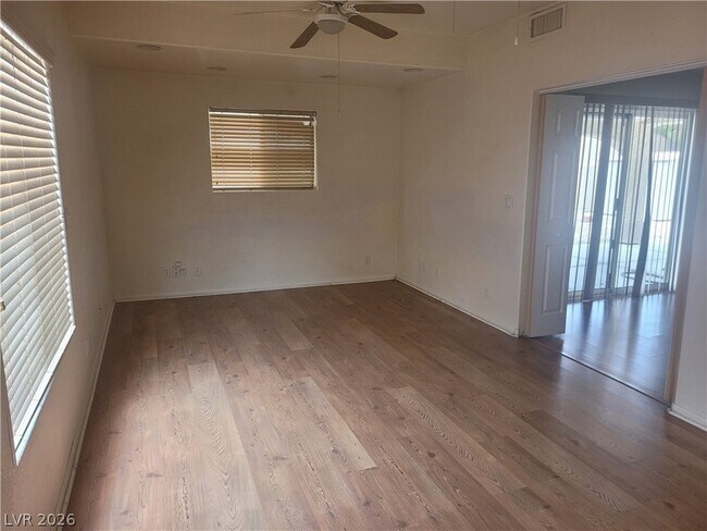 Building Photo - 4013 Forest Knoll Ln