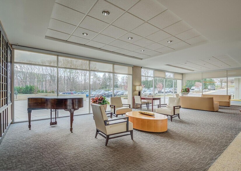 Building Photo - 10500 Rockville Pike