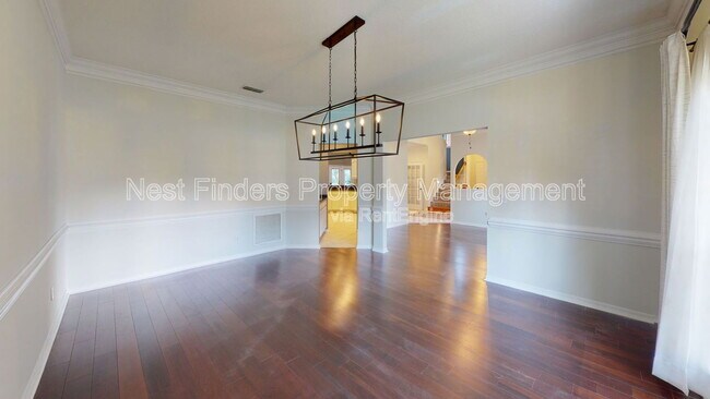 Building Photo - 11881 Honey Locust Dr