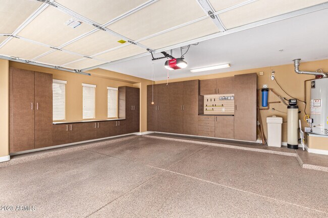 Building Photo - 7232 E Eclipse Dr