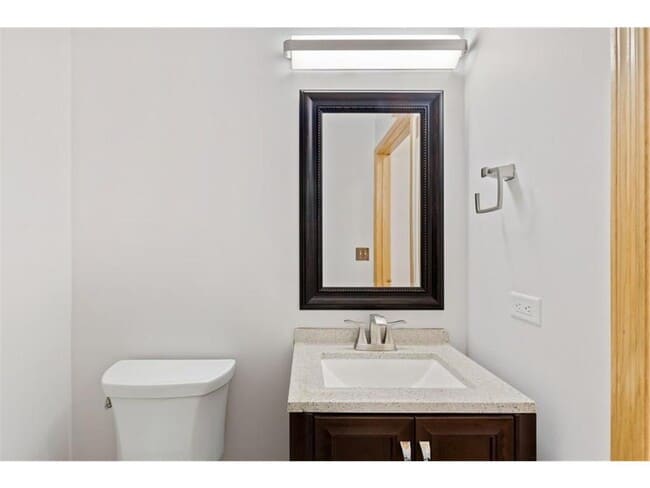 Building Photo - 600 N 2nd St