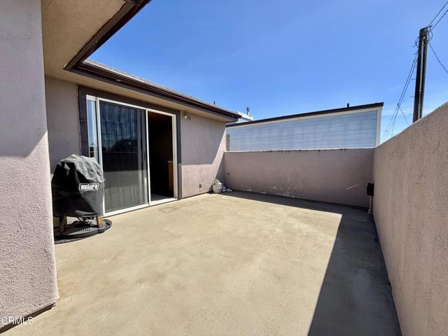 Building Photo - 272 Cahuenga Dr