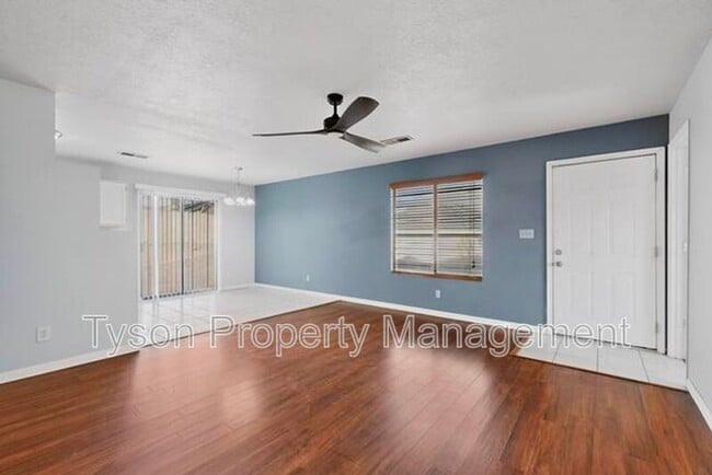 Building Photo - 11015 Connemara Dr SW