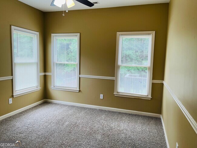 Building Photo - 70 Indian Bluff Dr
