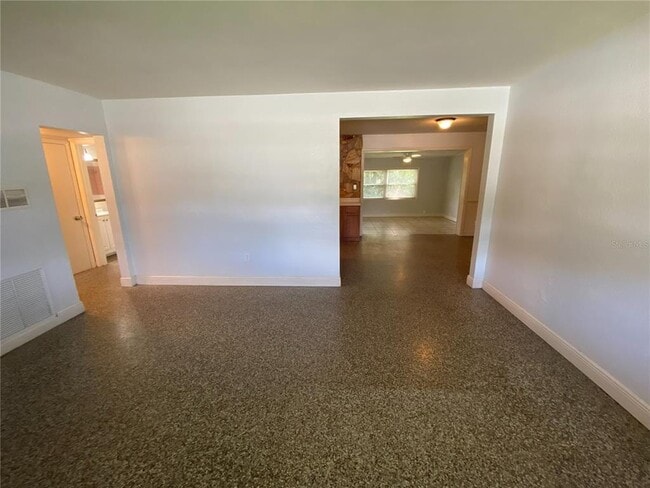 Building Photo - 2606 Aloma Ave
